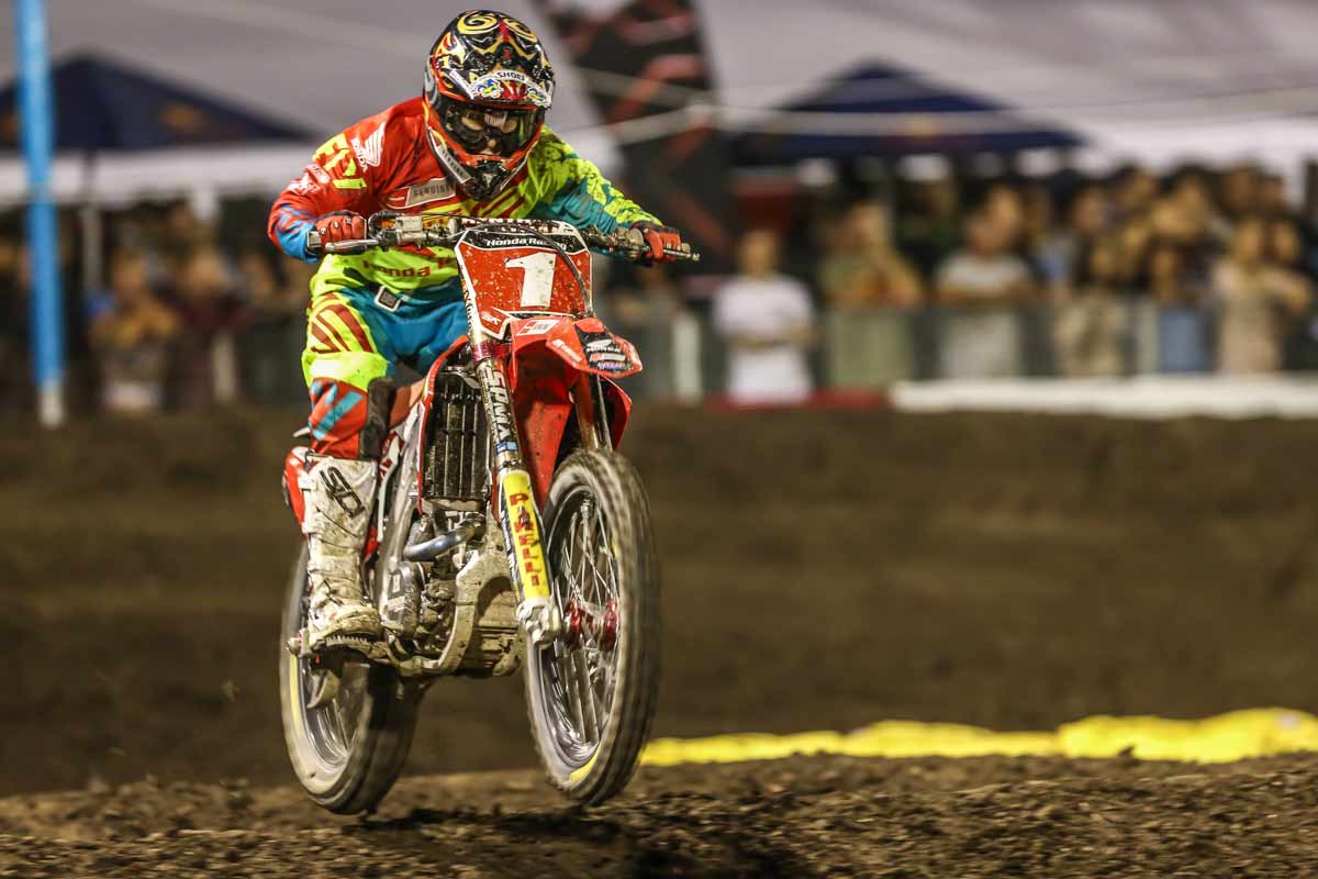 autralian-supercross-jimmy-decotis